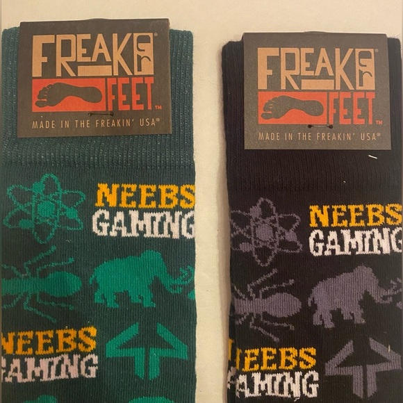 NWT 2 Pairs FREAKER FEET Socks Gaming Unisex - Picture 2 of 5